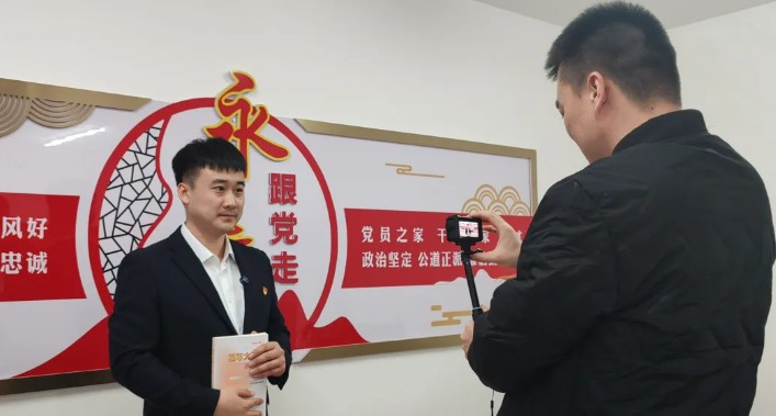 綏陽：開設“黨建微課堂”  激活教育“新引擎”