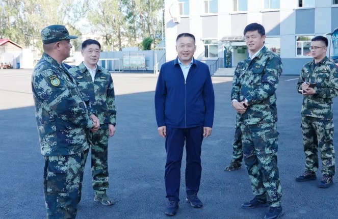 吳慶軍到雙鴨山局公司調研檢查