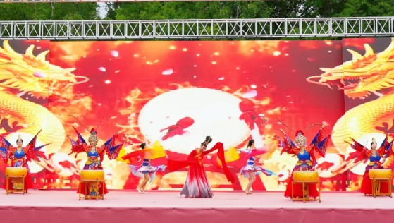 【民生筑企】雙鴨山：金榜圓夢森境有禮  政企同心助學惠民
